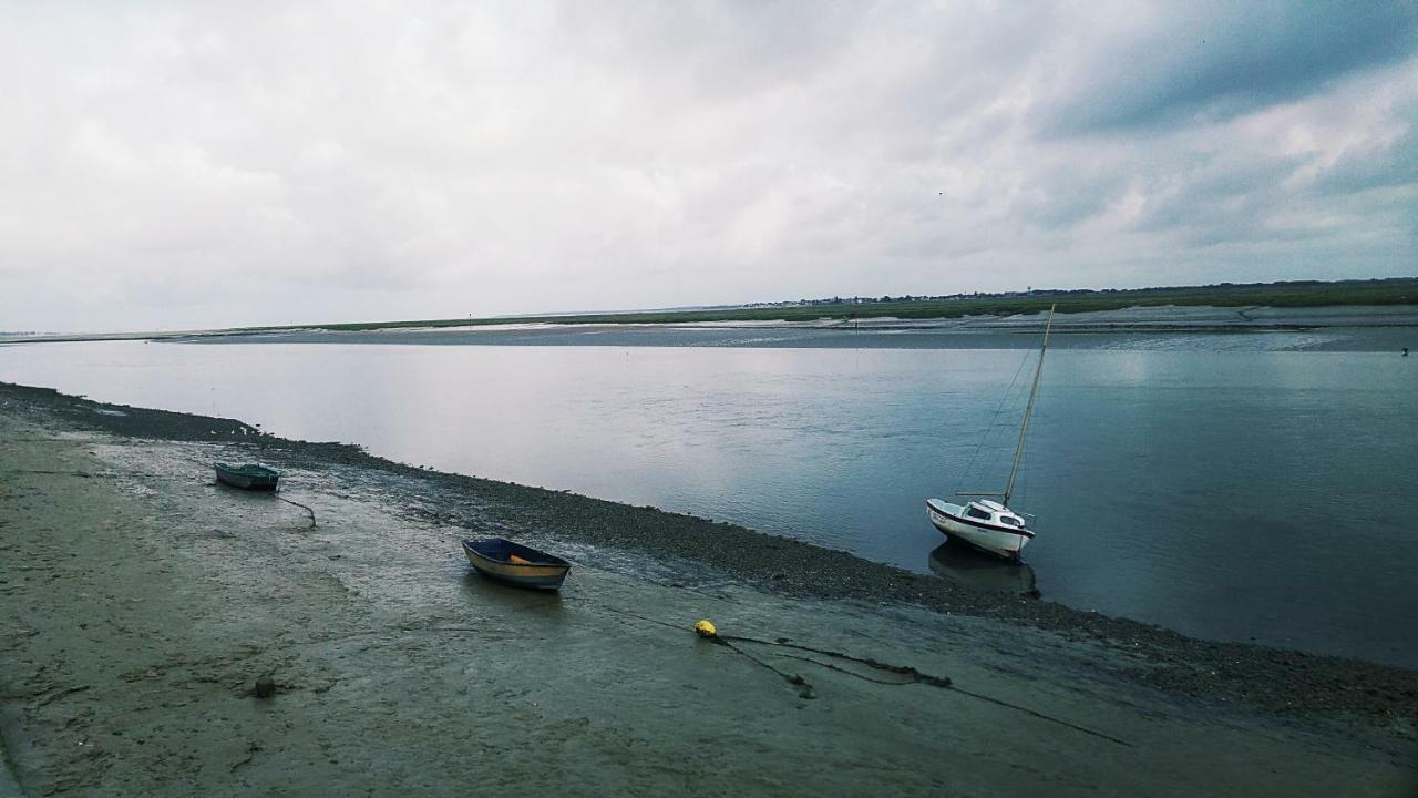 l'Odyssée Péniche Saint-Valery-sur-Somme Exterior foto